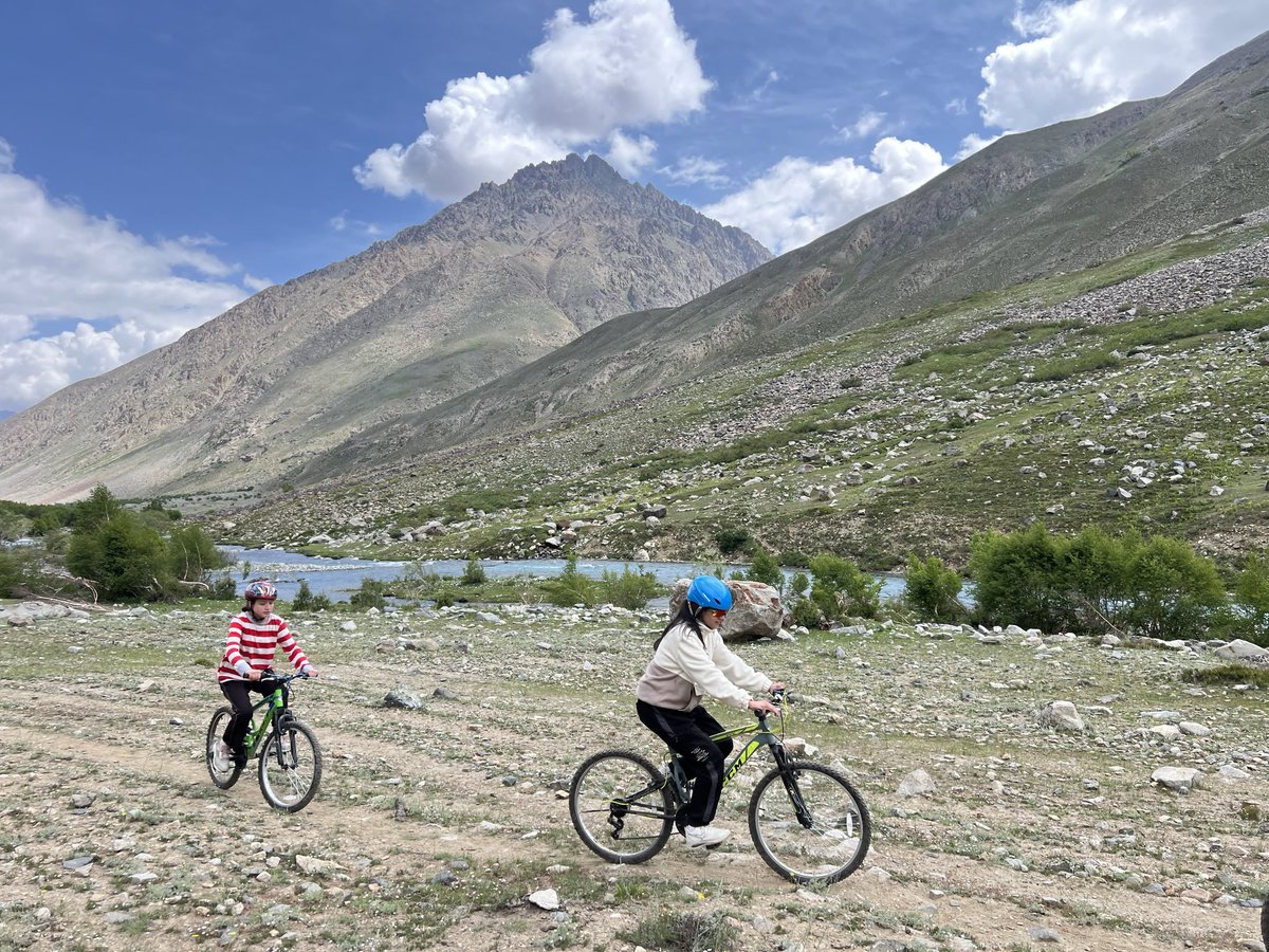 DGSports_KP's tweet photo. In line with the CM KP Sardar Ali Amin Khan Gandapur Awami Agenda and on the directions of the Minister for Sports & Youth Affairs Syed Fakhar Jehan and DG Sports KP Tashfeen Haider, District Sports Officer Upper Chitral, in collaboration with Booni Environmental Academy, organized a women cycling expedition under the theme “Women Empowerment through Sports.

The journey began from the breathtaking Shandur Lake (Chitral, KP) and concluded at Baha Lake (Phander, Gilgit Baltistan), featuring five talented girl cyclists proudly representing Chitral and Khyber Pakhtunkhwa.

Pedaling for progress, empowerment, and equality!

#WomenInSports #KPSports #KhelRahaHaiKP