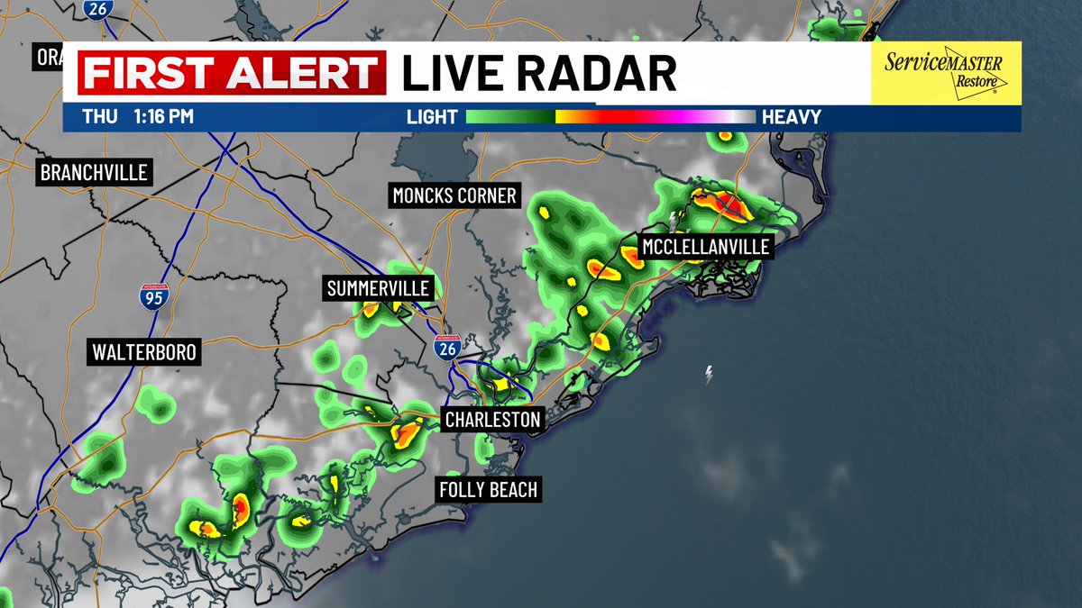 WXwithLex's tweet image. ☔️Thursday 7/3 Radar Update -
Don’t forget an umbrella if you’re heading out this lunch hour! Scattered showers and storms picking up along the sea breeze this afternoon. #chs #Charleston