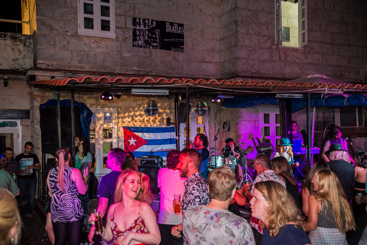 Atardeceres que enamoran y noches llenas de ritmo. ✨
¡Así se vive el verano en Varadero! 🥰
cuba.travel/destinos/matan…
#VaraderoTravel #Varadero #Matanzas #CubaUnica #VeranoSiempreJoven #SiempreJoven #Cuba #Verano2025