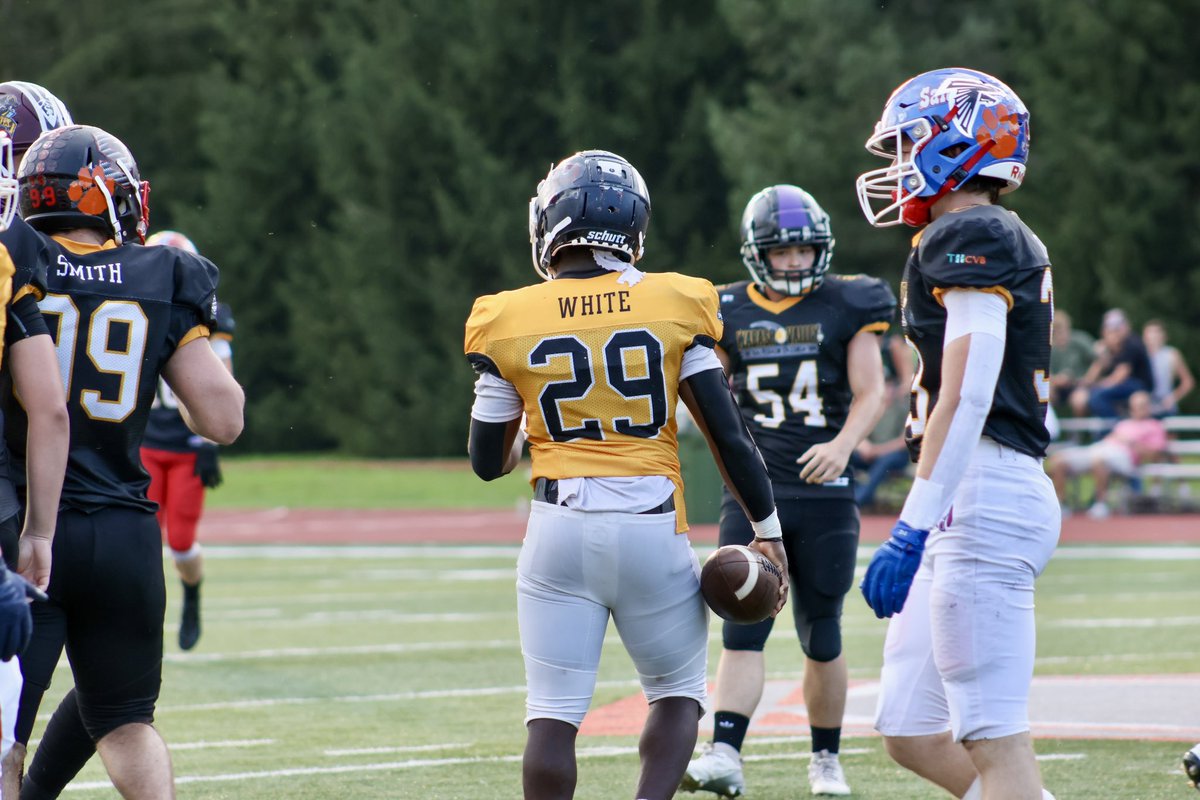 Saint Mary-of-the-Woods College Football tweet media