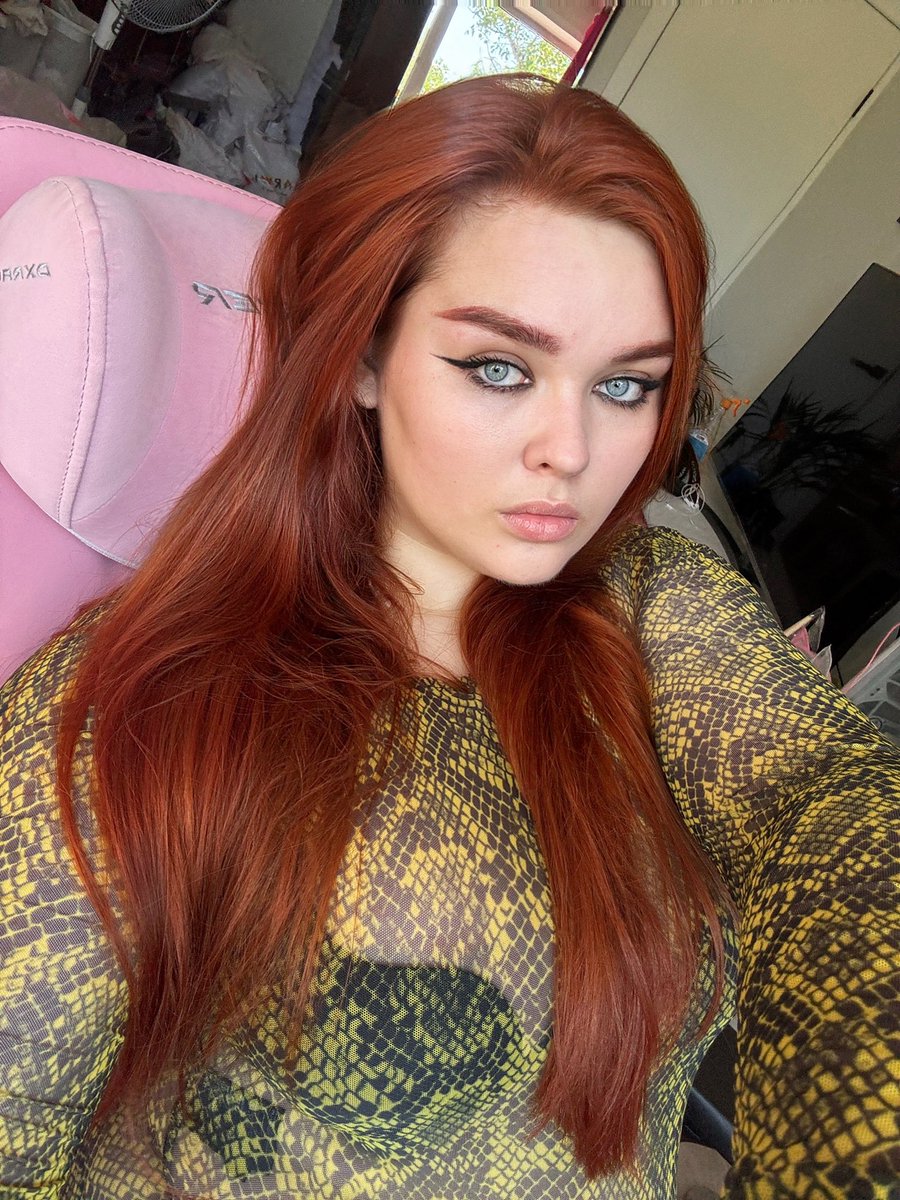 npmted's tweet image. как мне нравится быть рыжей