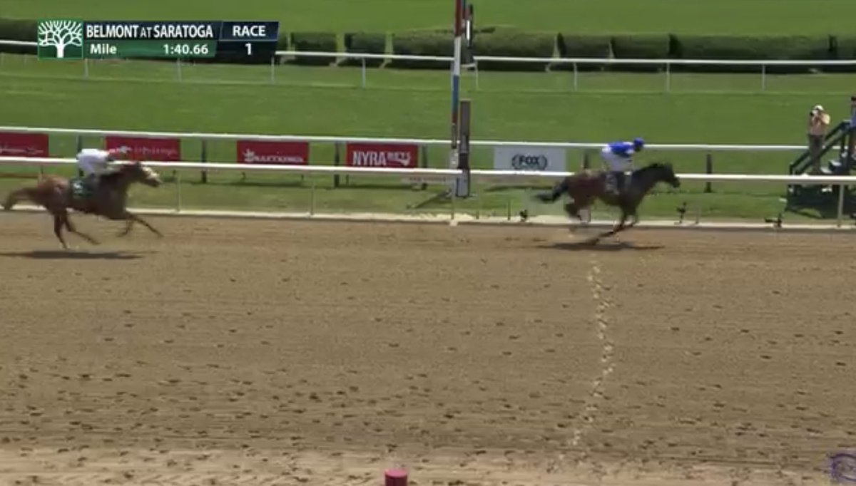 Flat On (Uncle Mo) rolls home to victory under Kendrick Carmouche to take the opener. Congrats to Italian Stallions!