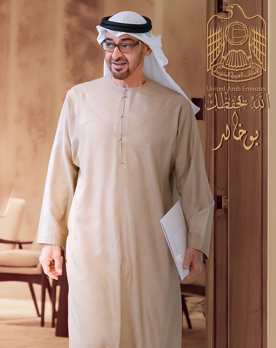 هاني مسهور (@hsom67) on Twitter photo محمد بن زايد…
هو السيف الذي لا يُشهر كثيرًا،
لكن إن شُهر… لا يعود دون رسمٍ جديد للجغرافيا.
هو ميزان الخليج،
وظلّه الطويل على أبواب العالم.
<a href="/MohamedBinZayed/">محمد بن زايد</a> 🇦🇪 محمد بن زايد…
هو السيف الذي لا يُشهر كثيرًا،
لكن إن شُهر… لا يعود دون رسمٍ جديد للجغرافيا.
هو ميزان الخليج،
وظلّه الطويل على أبواب العالم.
<a href="/MohamedBinZayed/">محمد بن زايد</a> 🇦🇪