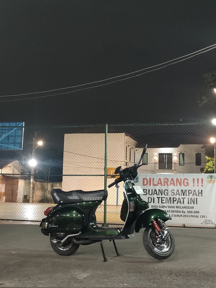 kacang_ijong's tweet photo. 🛵💨 https://t.co/nEVE6cNdk2