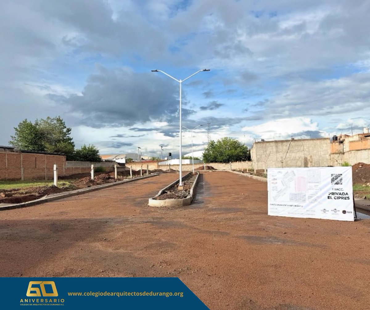 El CAD representados por el Arq. Jorge Estrada, presentes en el recorrido del fraccionamiento autorizado “Privada El Ciprés”.
Se observa desarrollo urbano legal y con certeza patrimonial para las familias duranguenses. #Durango #60añoscad