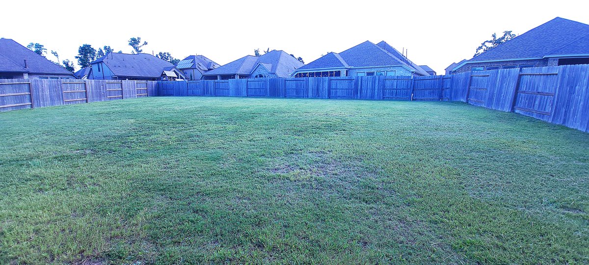 PrepperRealtor's tweet image. This 2021 home is almost a steal. With the biggest lot in the area, this yard is huge. Big enough to create your own backyard oasis with a pool. See the details 👇 below. Get moved in for the new school yard and enjoy the holidays in your new home!
gregsanders.nbeliterealtygroup.com/details?mls=67…