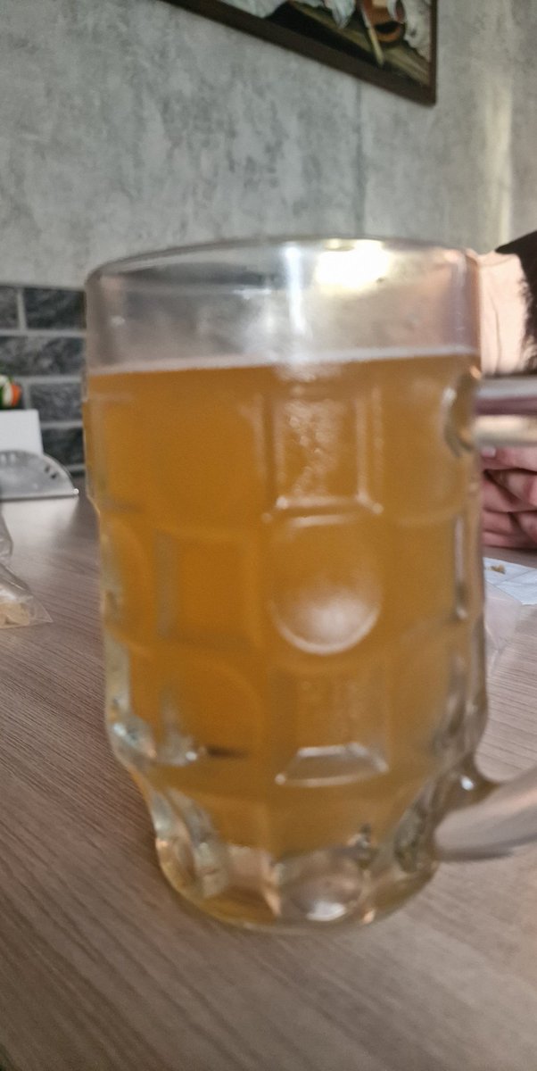 Екзамен склав
Пива випив