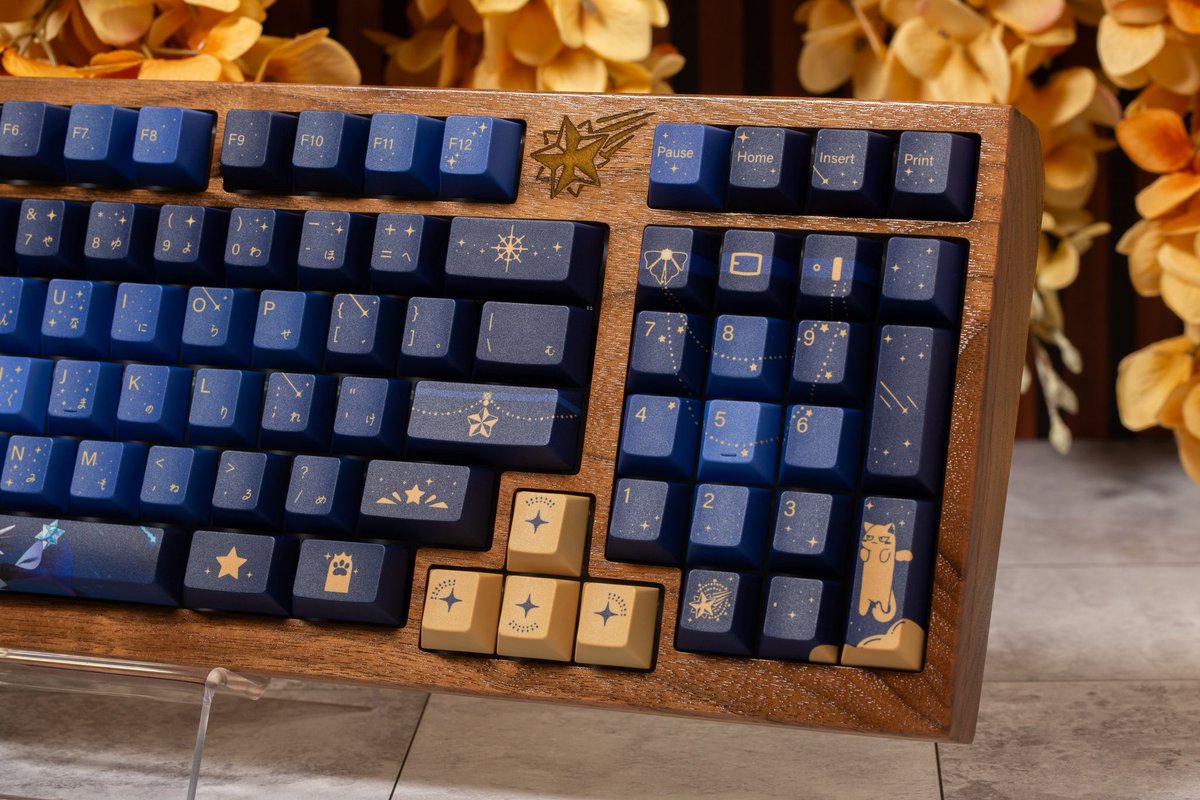 Barrett Creative (@woodkeyboards) on Twitter photo Time for a Stellar Stellar keyboard GIVEAWAYโ๏ธ
This year for Anime Expo, I have an amazing keyboard giveaway to present to you all! I have teamed up with <a href="/hytebrand/">HYTE ๐ Anime Expo 2025</a> to design this amazingly beautiful keyboard themed after <a href="/suisei_hosimati/">ๆ่กใใใใโ๏ธใใญใฉใคใ๏ผๆ็</a>. The keyboard is made from solid walnut Time for a Stellar Stellar keyboard GIVEAWAYโ๏ธ
This year for Anime Expo, I have an amazing keyboard giveaway to present to you all! I have teamed up with <a href="/hytebrand/">HYTE ๐ Anime Expo 2025</a> to design this amazingly beautiful keyboard themed after <a href="/suisei_hosimati/">ๆ่กใใใใโ๏ธใใญใฉใคใ๏ผๆ็</a>. The keyboard is made from solid walnut