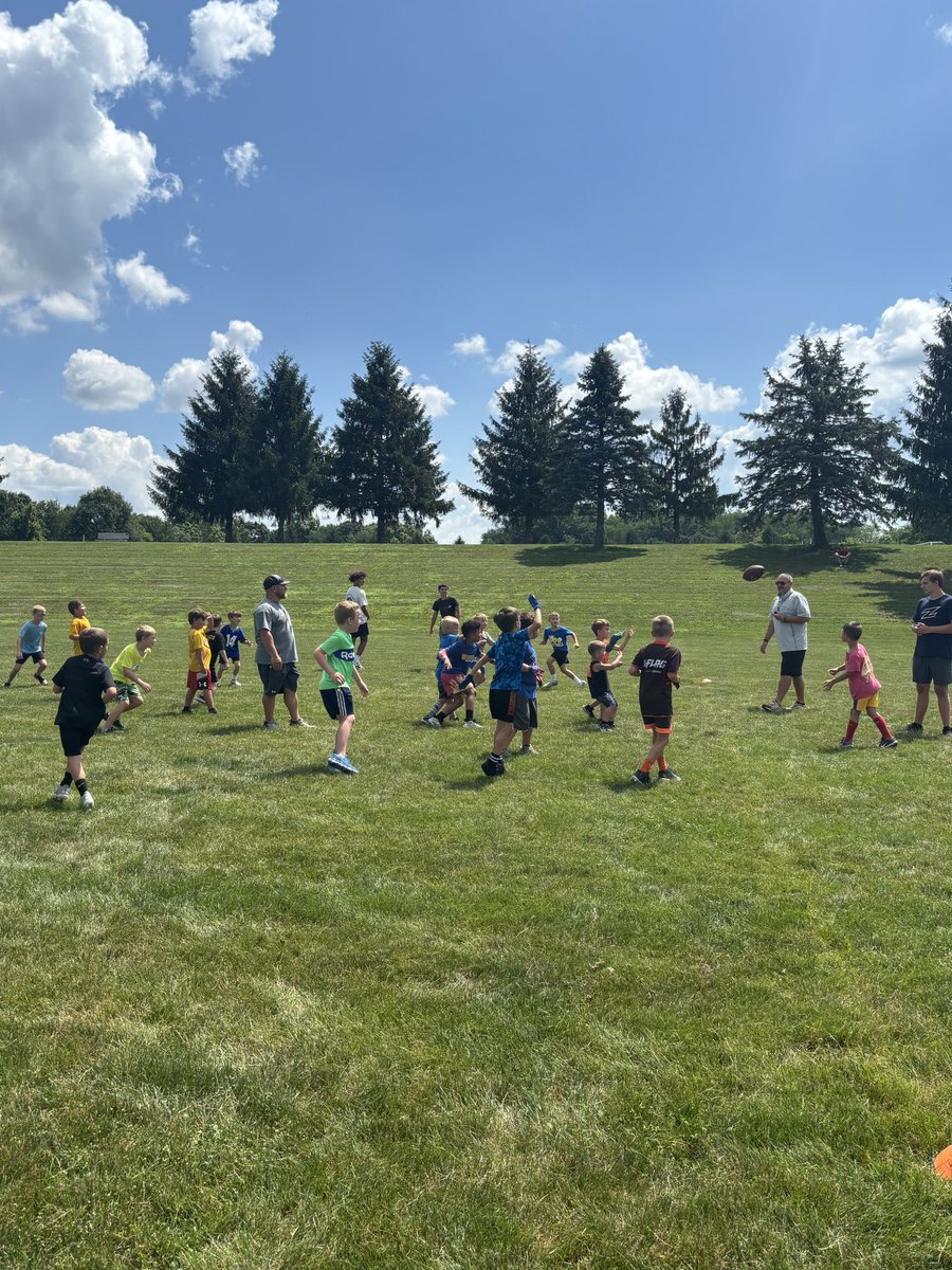 woogeneralsfb's tweet image. This past Wednesday we hosted the 2025 Herman Gibbs Youth Football Camp for grades 1st-4th grade.
We are so thankful for our coaches & HS players who poured into the lives of our future Friday Nighters. These young Generals showed up & showed out and competed their tails off!