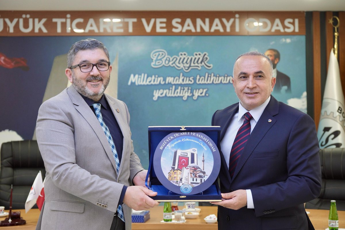 📍Bozüyük TSO’da, TOBB-YÖK protokolü kapsamında iş birliği toplantısı yapıldı.
🎓 Başarılı MYO öğrencilerine burs konusu ele alındı.
🤝 Uygulamalı eğitim ve staj süreçlerinin güçlendirilmesi planlandı.

#BozüyükMYO #EğitimİşBirliği