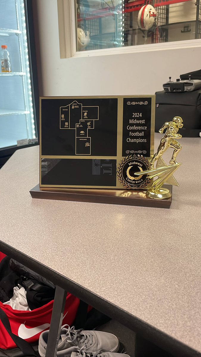 We’re 8 days away from our class of ‘25 QB Reid Duncan playing in his final football game as a Frontier Falcon in the <a href="/INFBCoaches/">IFCA</a> North/South All-Star game! 8 is a special number for us; Reido helped lead Frontier to an undefeated 8-0 regular season and a MWC title. GO FALCONS!