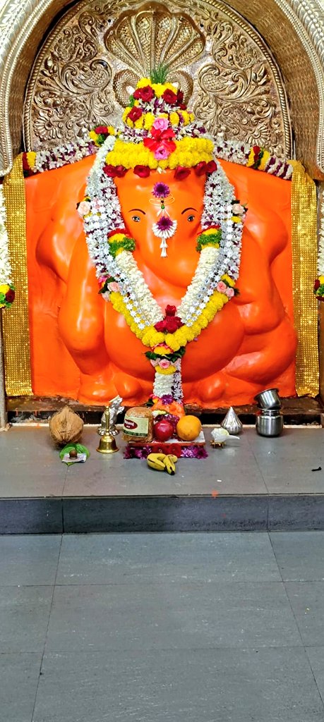 Pune's oldest, benevolent, compassionate  Parvati Nandan Ganeshkhind Lord Ganesha comes on Twitter for its devotees🙏

Blessings from  Ganesha today on 3rd July  '25. 

 Aum Gam Ganpataye Namah🙏

 Ganpati Bappa Morya🙏
