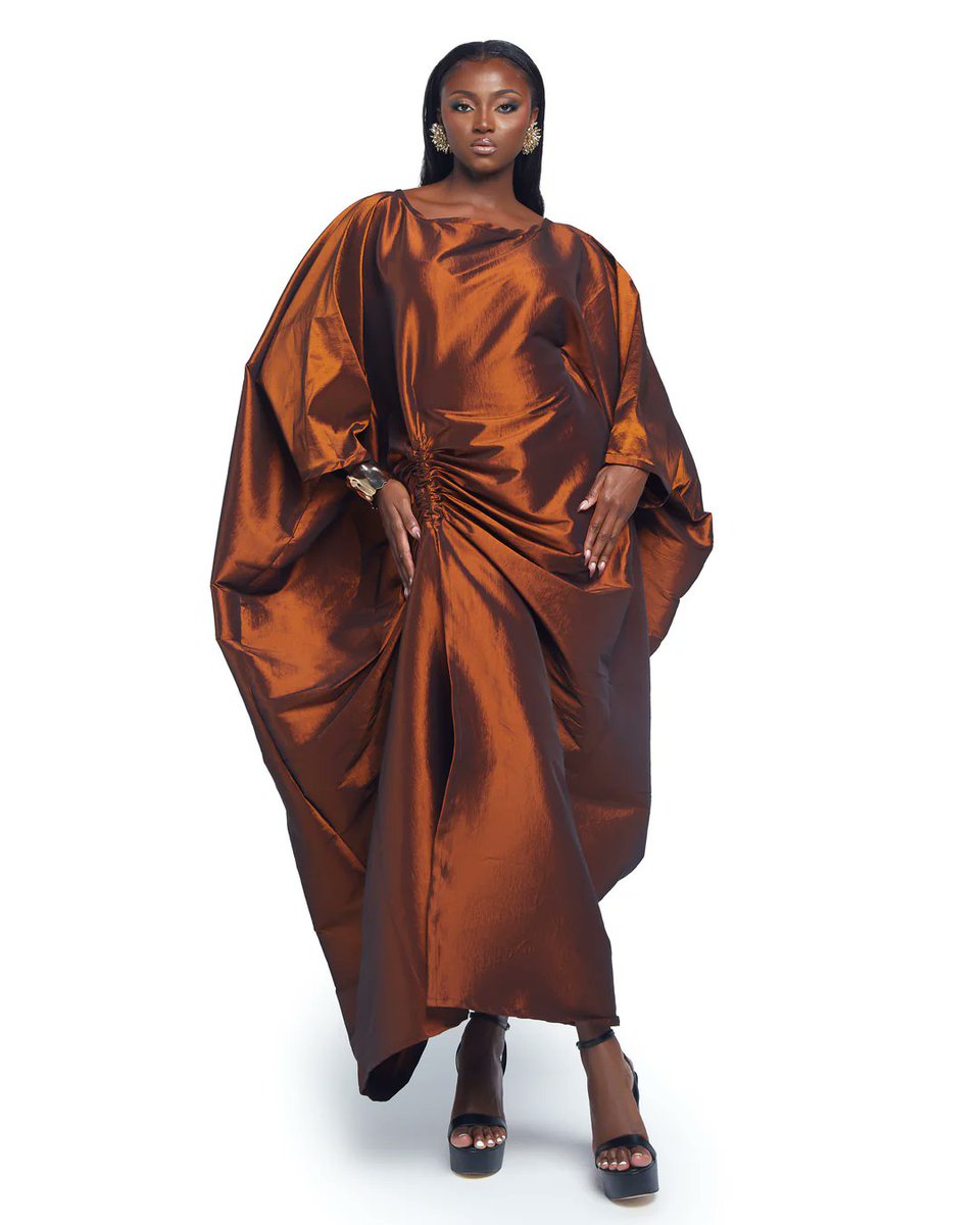 StyleAfrique's tweet image. What to Wear This Summer? February by Serwaa Unveils the Perfect Answer with Its Resort 2025 Collection 

#styleafrique #fashionblogger #womenswear #sɛwaaresort #sɛwaa #resort25

styleafrique.com/2025/06/30/wha…