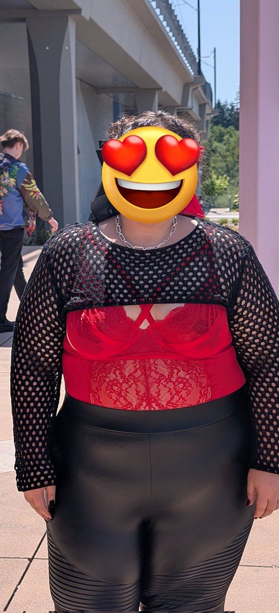 Validity_XP's tweet photo. 🎉I have officially lost 70lbs and counting!!!💪💪💪
This is the hardest thing I've ever done in my entire life. I have had so much outside stress and I've basically done all of this on my own with no help from anyone. I'm so proud of myself 

BEFORE                        AFTER