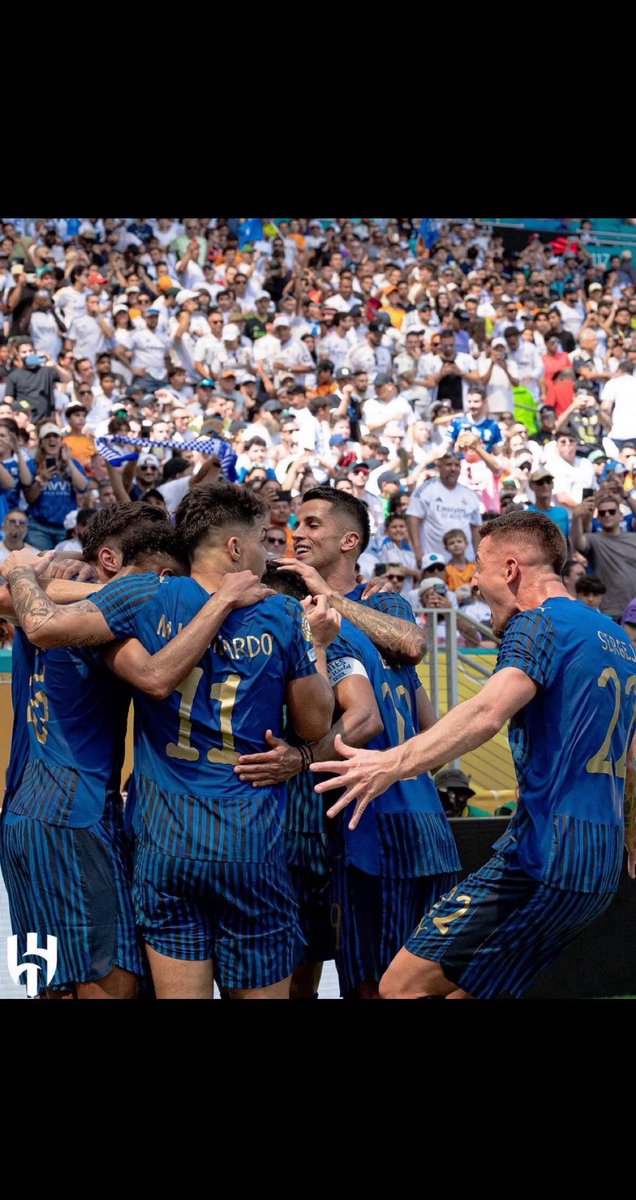 #الهلال_فلومينينسي  دعواتنا بالتوفيق للهـلال بالفوز و التأهل لنصف النهـائي💙💙
