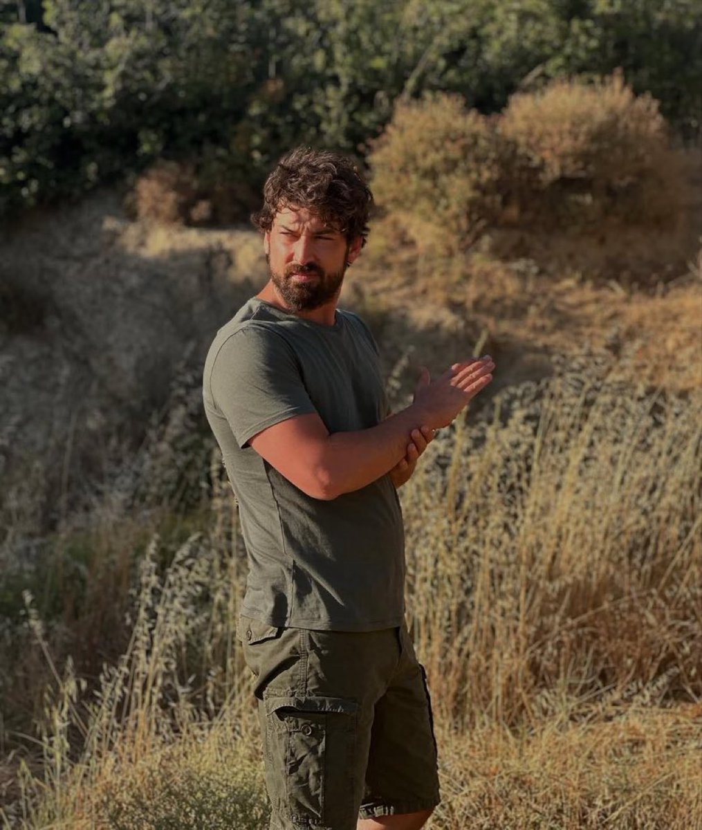 Nur 𓂀 tweet media