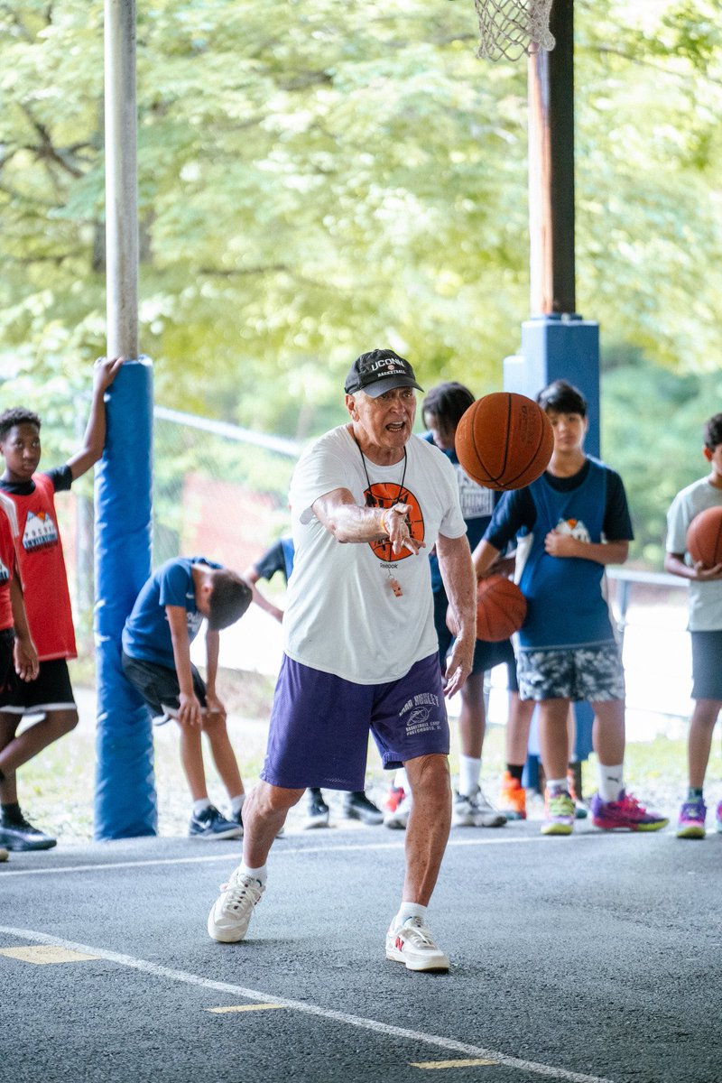 poconoinvite's tweet image. opening week at Pocono invitational basketball camp! ☀️Bob Hurley session one set the tone for the summer‼️