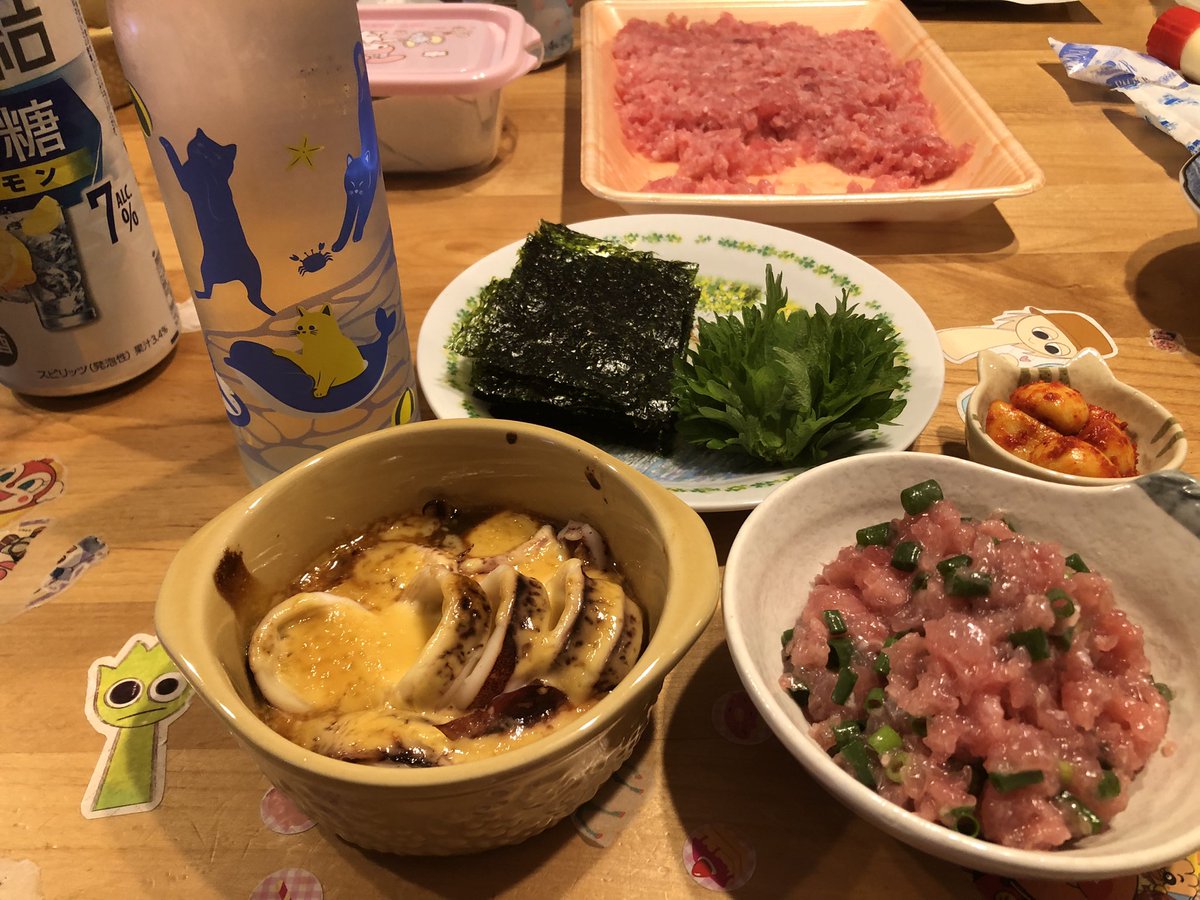 dOq0XW's tweet image. 昨夜は海鮮系でヘルシーにおうち居酒屋
イカの箱舟
ネギトロ500ｇ
塩レモンネギトロ
締めはもちろん、ネギトロ丼にして美味しく食べました😌ﾍﾙｼｰ