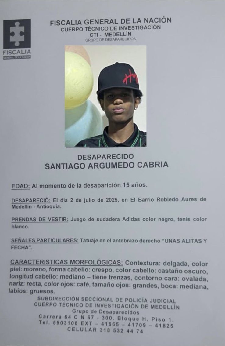 iamanamesa's tweet photo. Por favor difundir #Medellin #robledo #Desaparecido https://t.co/1wJtD76EOP