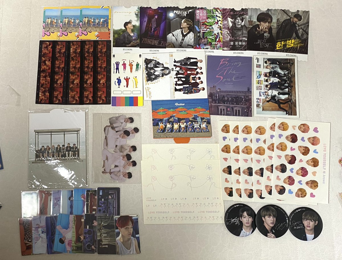 방탄소년단 공식 굿즈 판매합니다! 
Bts official goods sell 방탄
rm jin suga jhope jimin v jk 
페르소나 버터 아미키트 매직샵 머삼터 머3터 앤써 티어 허 버터공방 맵솔 sk텔레콤 한정판 뱃지

All 1.9

SELL

DM💜