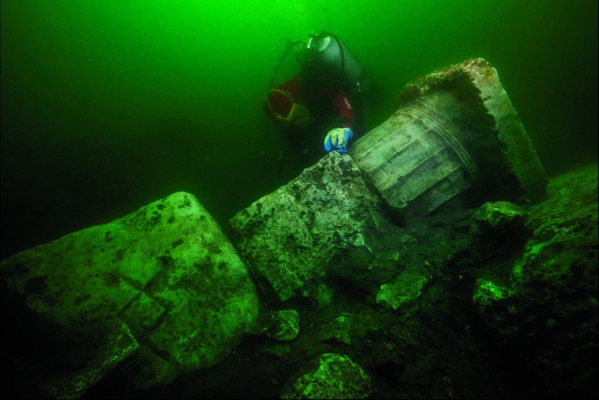 Ancient Hypotheses tweet media