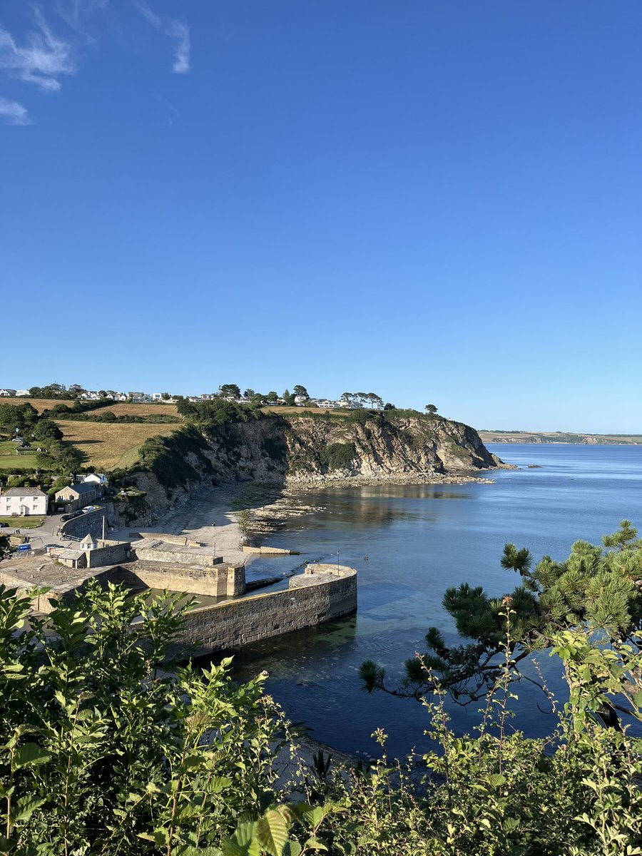 Lilia130881's tweet photo. Letzte Etappe auf dem South West #CoastPath #Cornwall endet in #Charlestown ehemalig wichtiger Hafen für die Verschiffung von Zinn, Kupfer, später Arsen und Lehm. https://t.co/q2nUfPX8kA
