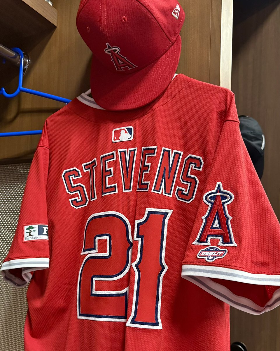 Los Angeles Angels (@angels) on Twitter photo Major League debut ready โ๏ธ Major League debut ready โ๏ธ