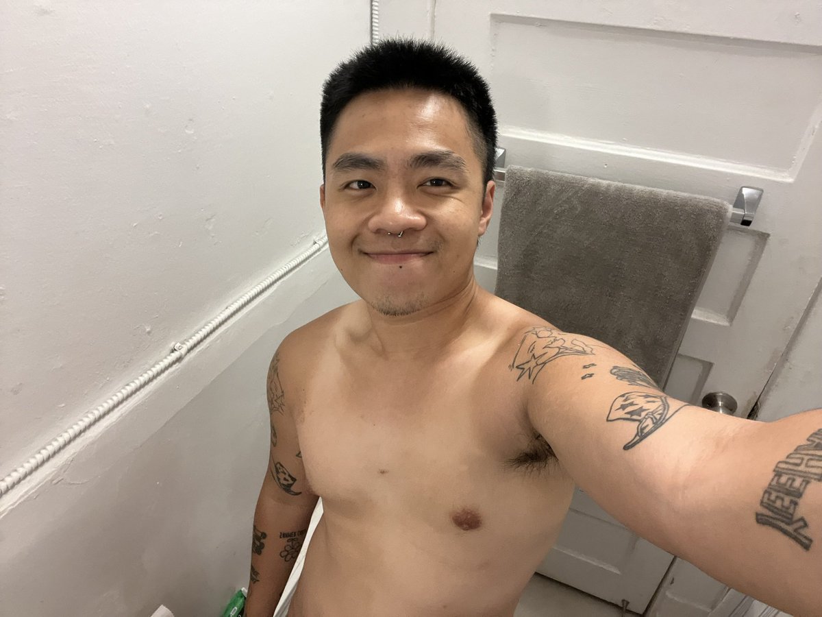 cone_1997's tweet photo. tank top tan summer https://t.co/RPiUXwEUP5