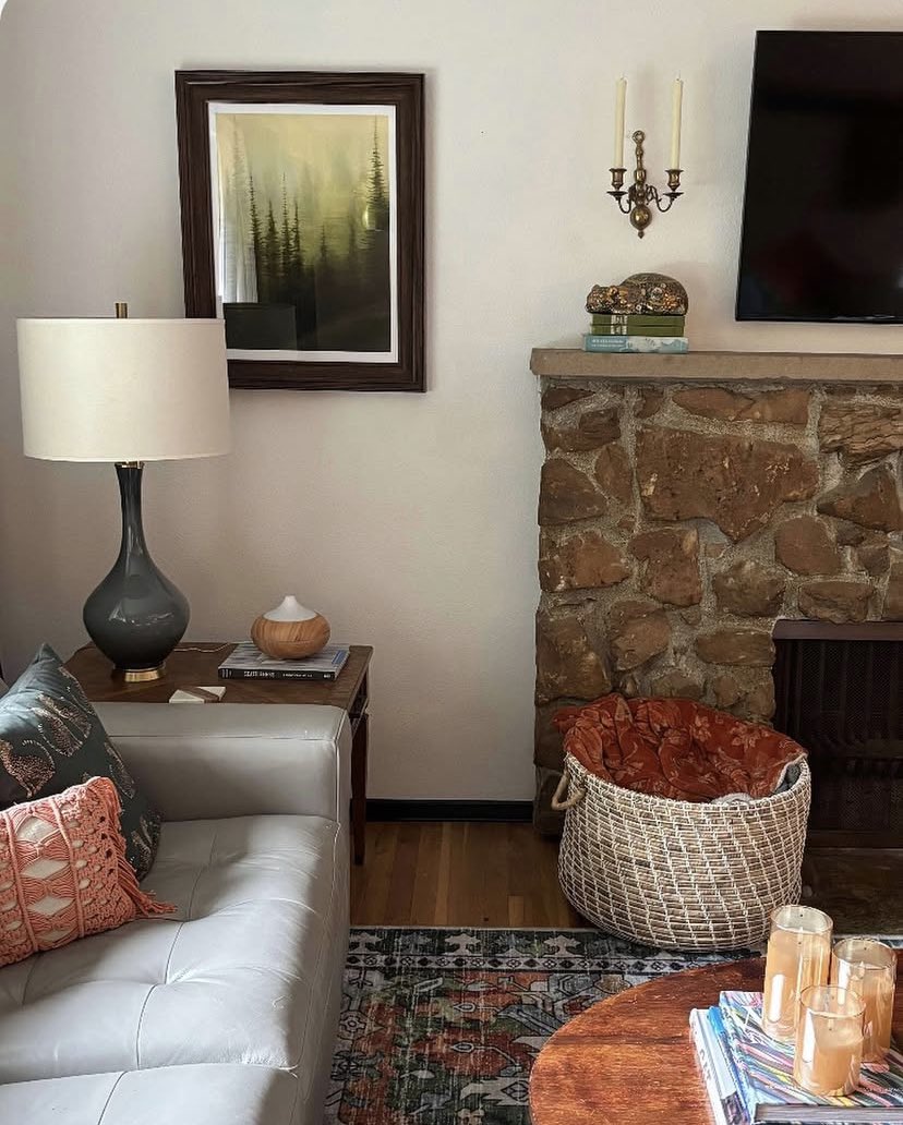 swpaintings's tweet photo. Forest print I painted. And in situ in buyers house. This one is available in my shop.
#forestpainting #artprint #pineforest #SupportSmallBusiness #artistsonx #landscapepainting #interiorart #framedartwork #seattlepainter #westseattleartist #forestartwork https://t.co/FN1YVtwsJM
