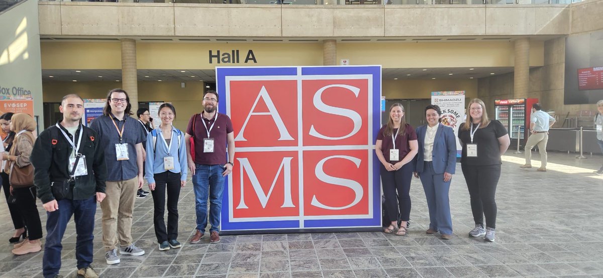 Current students and alumni at ASMS 2025!