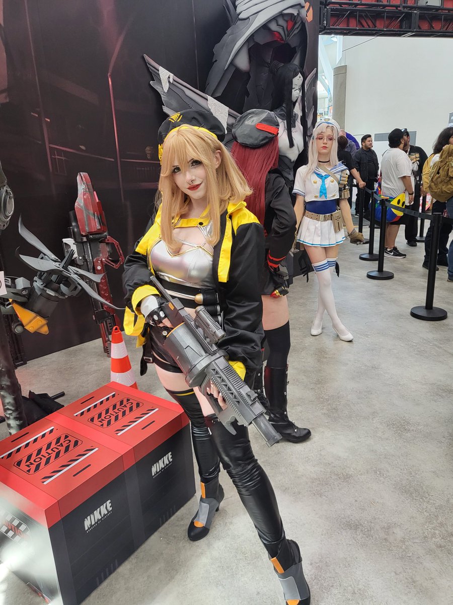 AP7ho2's tweet photo. #nikke #NIKKEAX2025 #AX2025 
Amazing Anis cosplay 👌 https://t.co/FZbfTapWe1