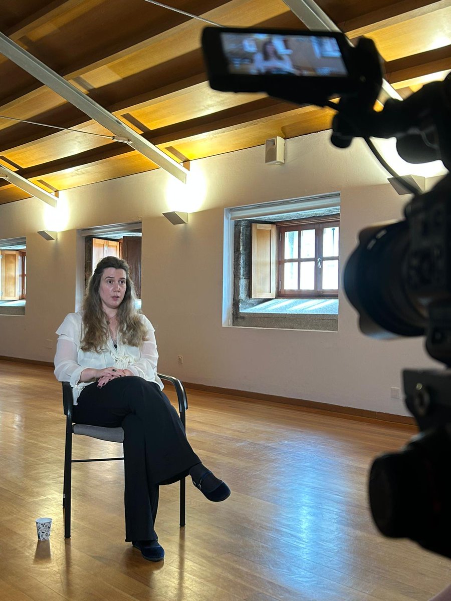 Nós Televisión (@nostelevision) on Twitter photo Iria-Friné Rivera Vázquez é unha gran historiadora da arte e investigadora. Estivemos con ela no Consello Da Cultura Galega (<a href="/consellocultura/">Consello da Cultura Galega</a>) falando sobre Castelao
⌛️O vídeo resultante, nos próximos días Iria-Friné Rivera Vázquez é unha gran historiadora da arte e investigadora. Estivemos con ela no Consello Da Cultura Galega (<a href="/consellocultura/">Consello da Cultura Galega</a>) falando sobre Castelao
⌛️O vídeo resultante, nos próximos días