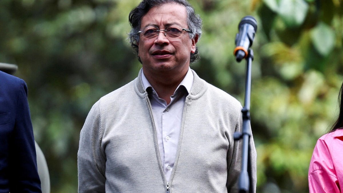 Accusations de complot contre Gustavo Petro : les relations entre Washington et Bogota se dégradent f24.my/BI5H.x