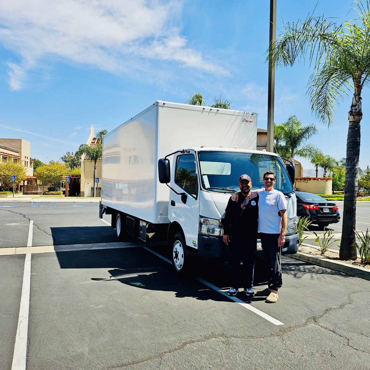 theevchoice's tweet photo. It was an honor here at EV Choice to deliver the SEA 5e All-Electric Box Truck to @inlandvineyard Church in support of their mission. Now, they have the freedom to transport donated groceries to feed thousands of families in Corona, CA in support of their community in need! https://t.co/7kyOQVRHDj
