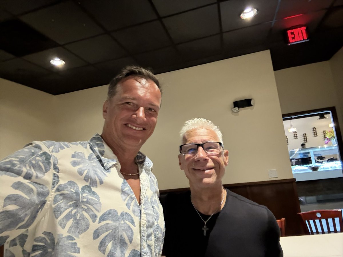 DomMorganFL's tweet image. With the legendary @DrRobKiltz in Melbourne FL. Pleasure to meet you in person, sir!