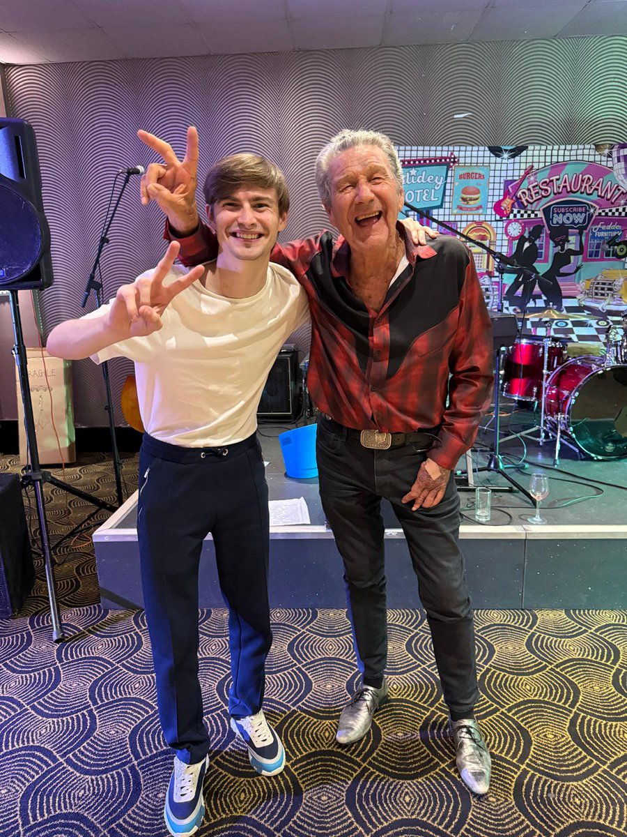 Great night tonight at the Gild Hall in formby and it was great catching up &amp; seeing my friend 
Mike Byrne &amp; The Sun Rockers