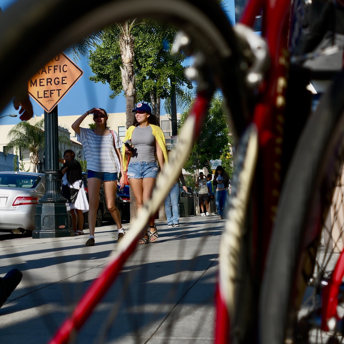 StreetsR4Every1's tweet image. SF’s speed camera pilot caught 31,000+ speeders in 1 month.
LA & Long Beach? Still stalling. No rollout plans. ⚠️
Every delay = lives lost.
📲 Read more: bit.ly/3IcWAIW
👀 Is your city doing enough?
#AB645 #SpeedCamerasNow #VisionZero #RoadSafety #SafeStreets