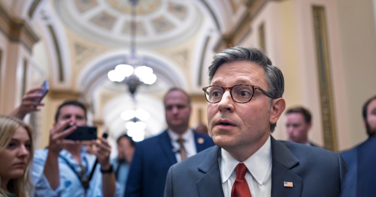 🚨 #ÚLTIMAHORA | La Cámara Baja aprueba el mega proyecto de ley fiscal y de inmigración de Trump, que planea firmarlo el 4 de julio.

trib.al/rUUXMkd