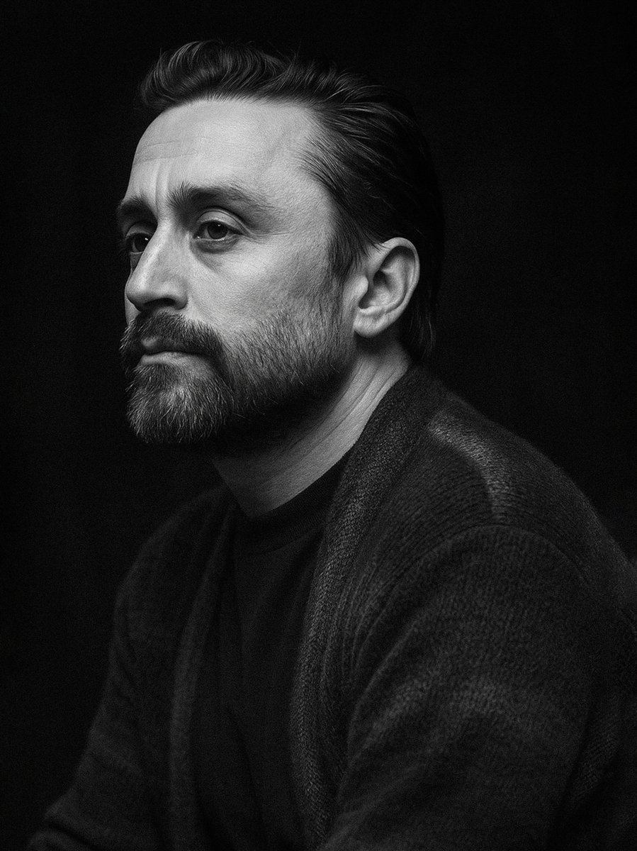 Kieran Culkin 📷 
What a year Kieran has had.Fresh off his brilliant Broadway run in Glengarry Glen Ross and his well-deserved Oscar win 📷,

📷: Nicole Wilson | IG : @nicolewilsonphoto 

#Photography #Portraitphotography #nycphotographer #KieranCulkin