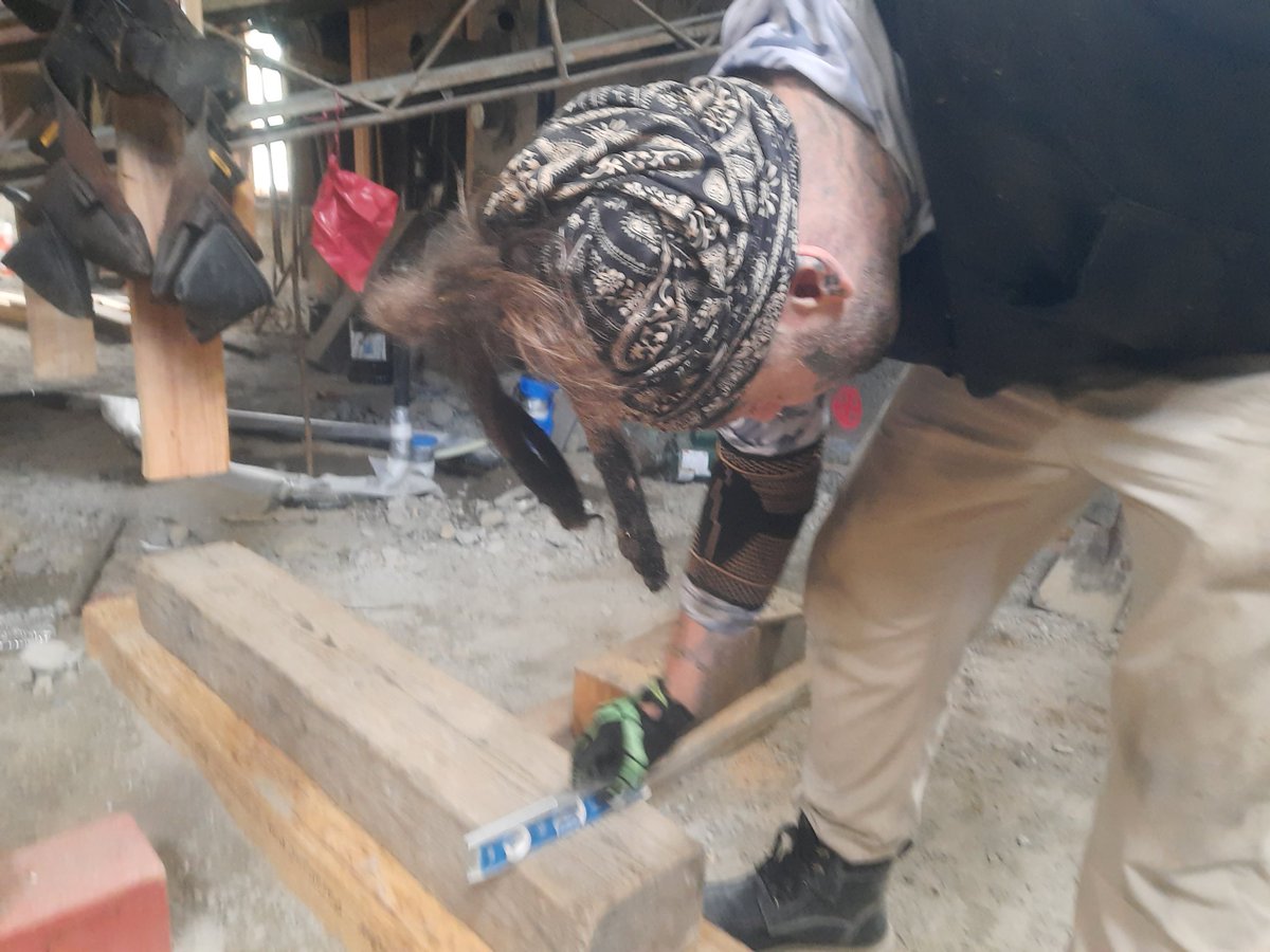 KantGetRight206's tweet photo. "Who is going to do the labor jobs?" The Democrats ask. 
   WE are. Americans.  We got you covered, Mr. President. #MakeAmericaWorkAgain https://t.co/tKZwzXWTCV