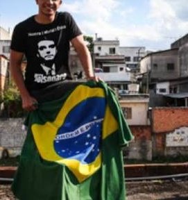 Dois grupos estão contra taxar super ricos: os super ricos e os trouxas.