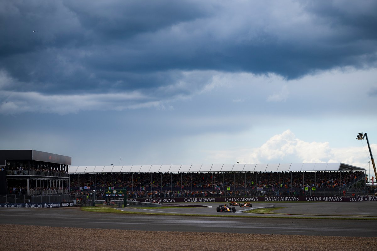 #BritishGP details:

- Track limits
- DRS zones, stewards names
- Changes to circuit (mostly kerbs)
- FP1 runners + livery changes (which includes safety/medical cars):

formularapida.net/en/fia-shares-… #F1