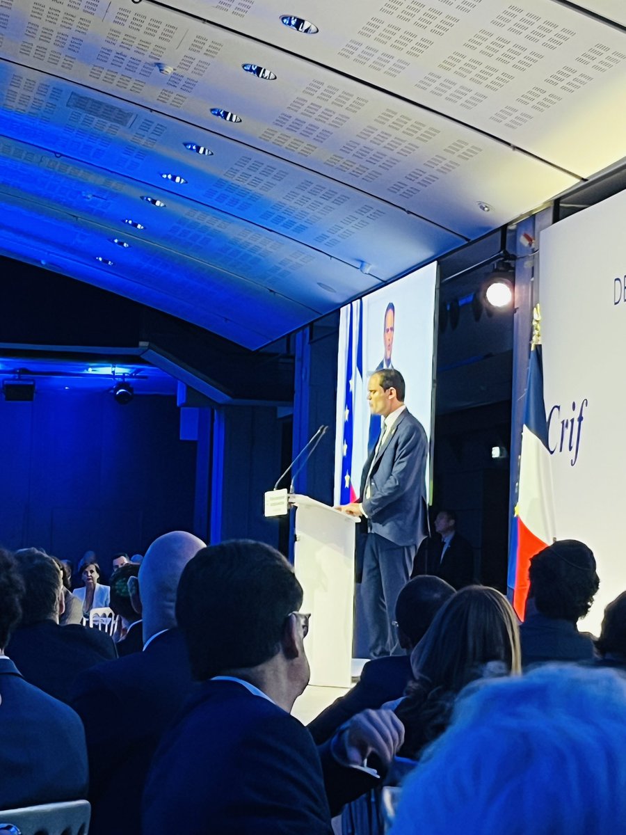 Amine El-Khatmi (@aminelkhatmi) on Twitter photo « Dominique de Villepin est devenu le Jean-Luc Mélenchon des beaux quartiers »
Jolie formule de <a href="/Yonathan_Arfi/">Yonathan Arfi</a> au dîner du CRIF ! « Dominique de Villepin est devenu le Jean-Luc Mélenchon des beaux quartiers »
Jolie formule de <a href="/Yonathan_Arfi/">Yonathan Arfi</a> au dîner du CRIF !