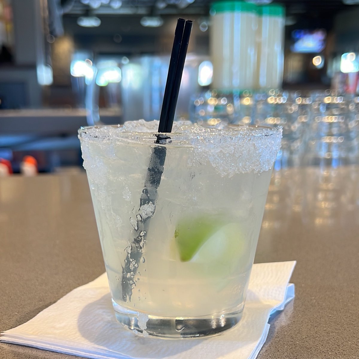 Skinny marg to start my day (it’s almost 12 o’clock) ☺️