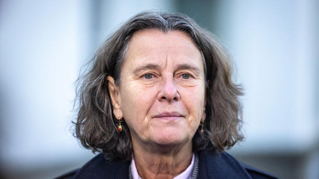 Steekpartijen, aanrandingen, verkrachtingen &amp; overlast! 
Stelling: De strenge asielwetten van Faber moeten worden aangenomen! 
Genoeg is genoeg!

Doe een ❤️ &amp; RT als je het eens bent!