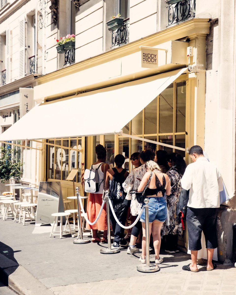 rembeauty's tweet image. we loved celebrating the launch of our new fembot capsule collection with our paris flightcrew and @Sephora france!! thank you to everyone who joined us at Buddy Buddy ♡🇫🇷
shop the fembot collection online only at @sephora EU.com + app 🤍👾🖤