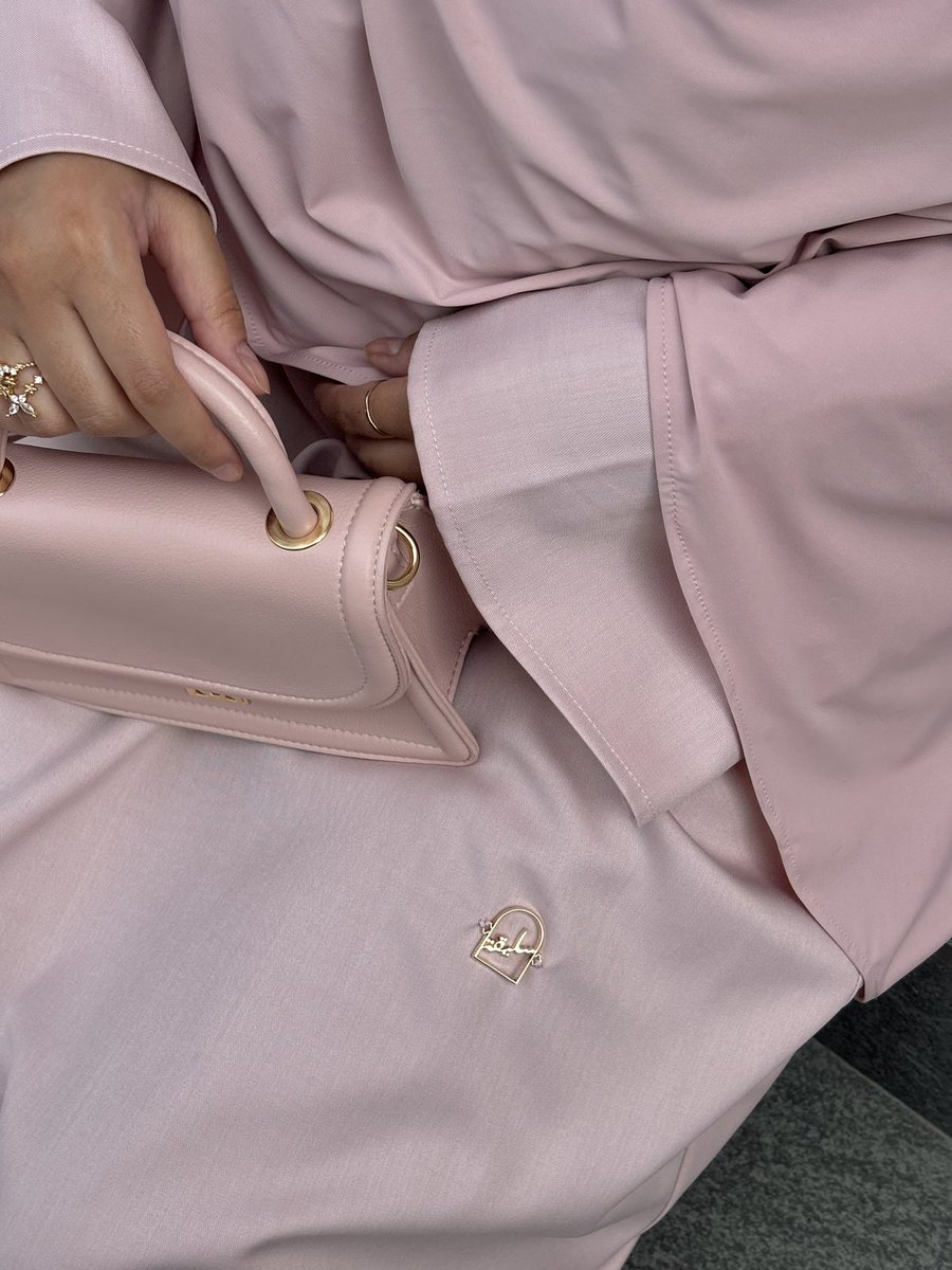 our wardah petal abaya 🌸

suleyqah.com 💌