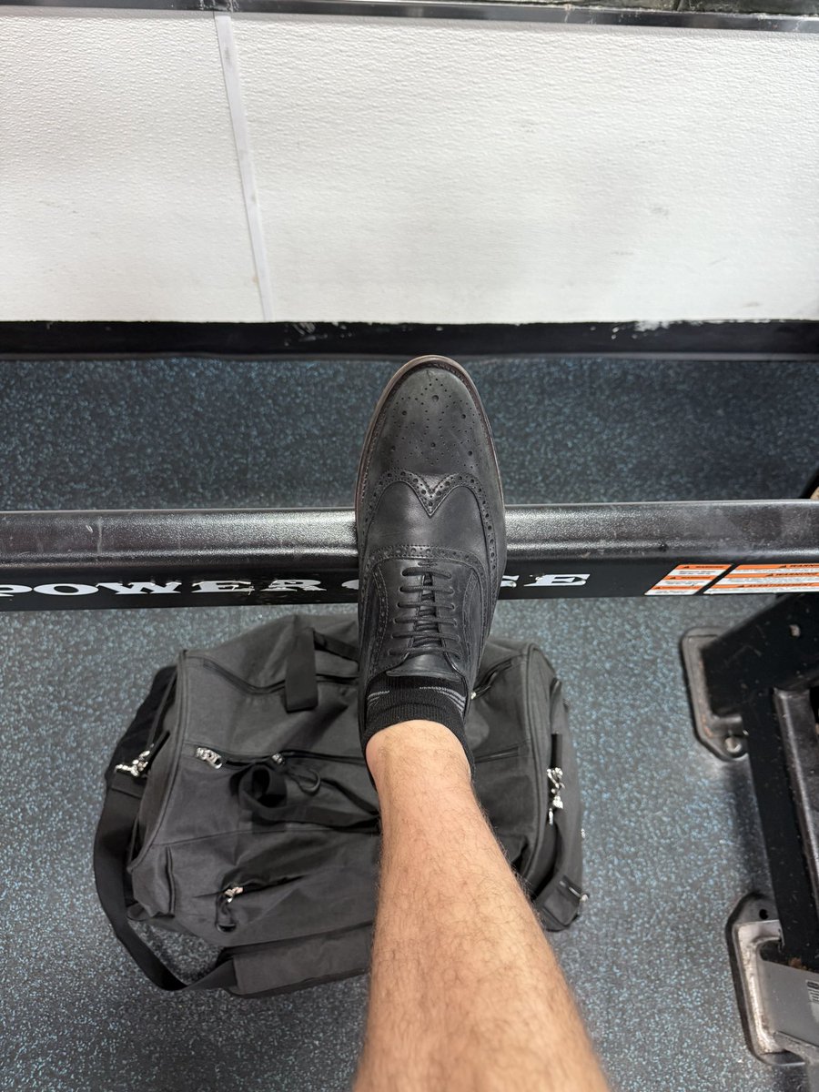 jadahawk's tweet image. Forgot my work shoes so we out here anyways 😂 I can’t lie they kinda slapped for deadlift