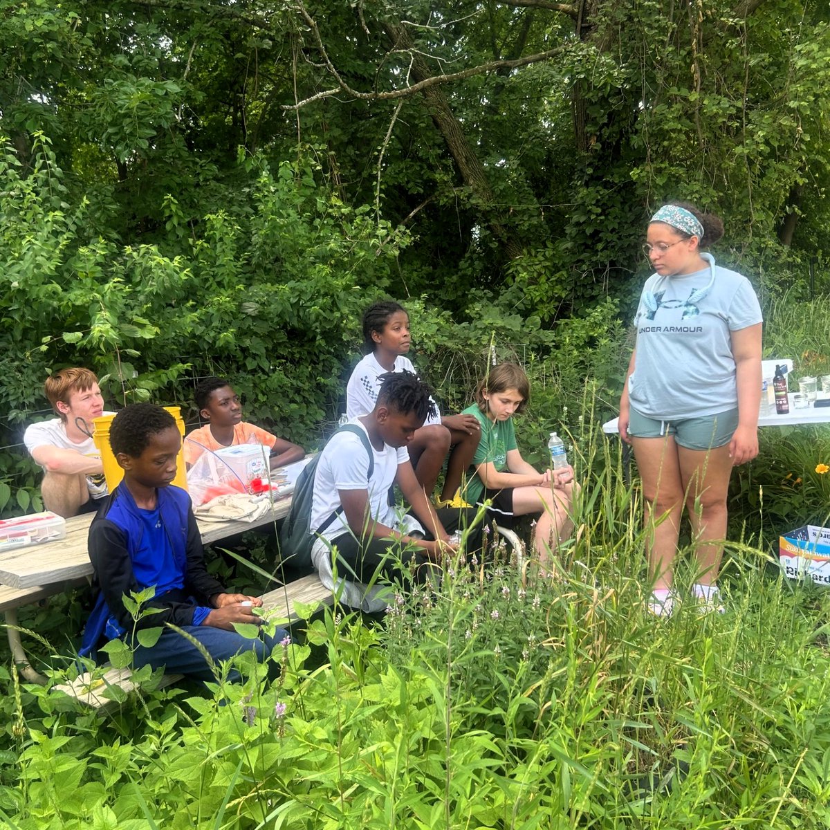 Last week's water sampling with Bur Oak Next Gen Land Stewards! Teens, join us for our next Bur Oak event on Wednesday, July 9 at 1 p.m.! We'll learn about pollinators, the importance of keeping them hydrated, and create our own bee drinking fountain. ow.ly/8J8Z50WkBhm