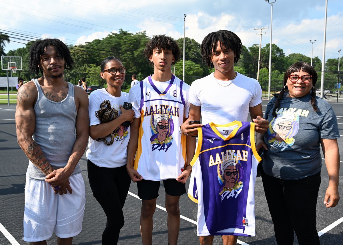 arunamiller's tweet image. Aaliyah Gonzalez was just 18 when her life was cut short in the 2023 Brooklyn Day shooting—but her light lives on. Aaliyah Day honors her spirit and calls us to heal, remember, and confront the violence that stole her future.